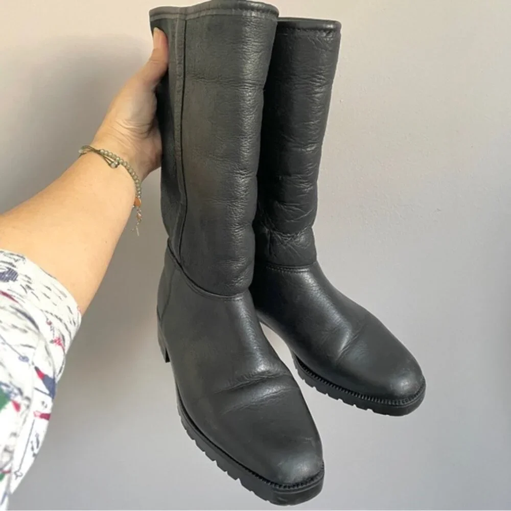 Unique Vintage black sheepskin